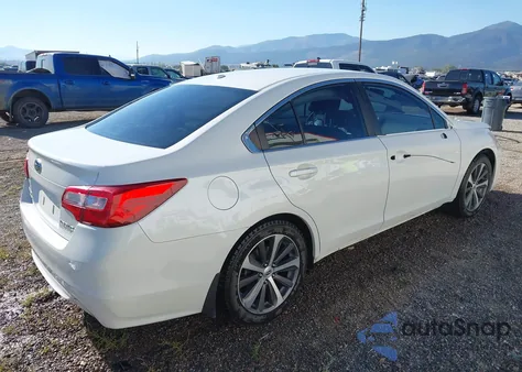 2015 Subaru Legacy 2.5I Limited из США, поврежденный, VIN 4S3BNAJ60F3067742